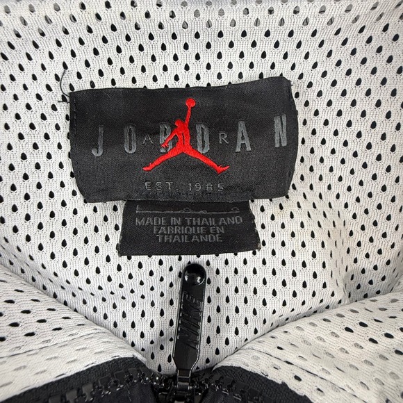 Nike Air Jordan Black Windbreaker Jacket Mens Large Colorful Graphic Logo - Picture 4 of 9